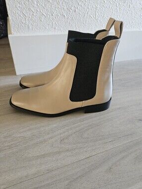 Everlane Square Toe Chelsea Boot Bootie Italian Leather NEW